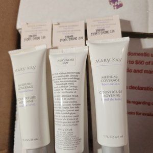 1 Mary Kay Medium Coverage Ivory 200 Liquid Foundation 1 OZ GRAY CAP